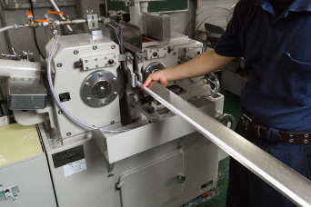 精度の高いセンタレス加工