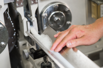 精度の高いセンタレス加工