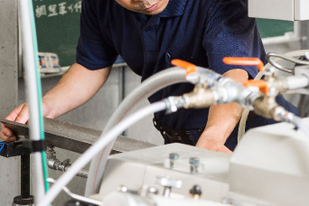 精度の高いセンタレス加工